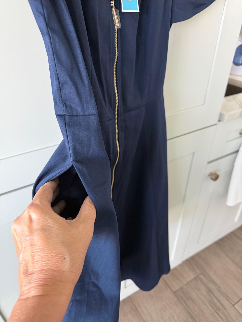 🦋Draper James Navy Zip-Front Fit & Flare Dress with Ruffle Sleeves - Picture 6 of 10